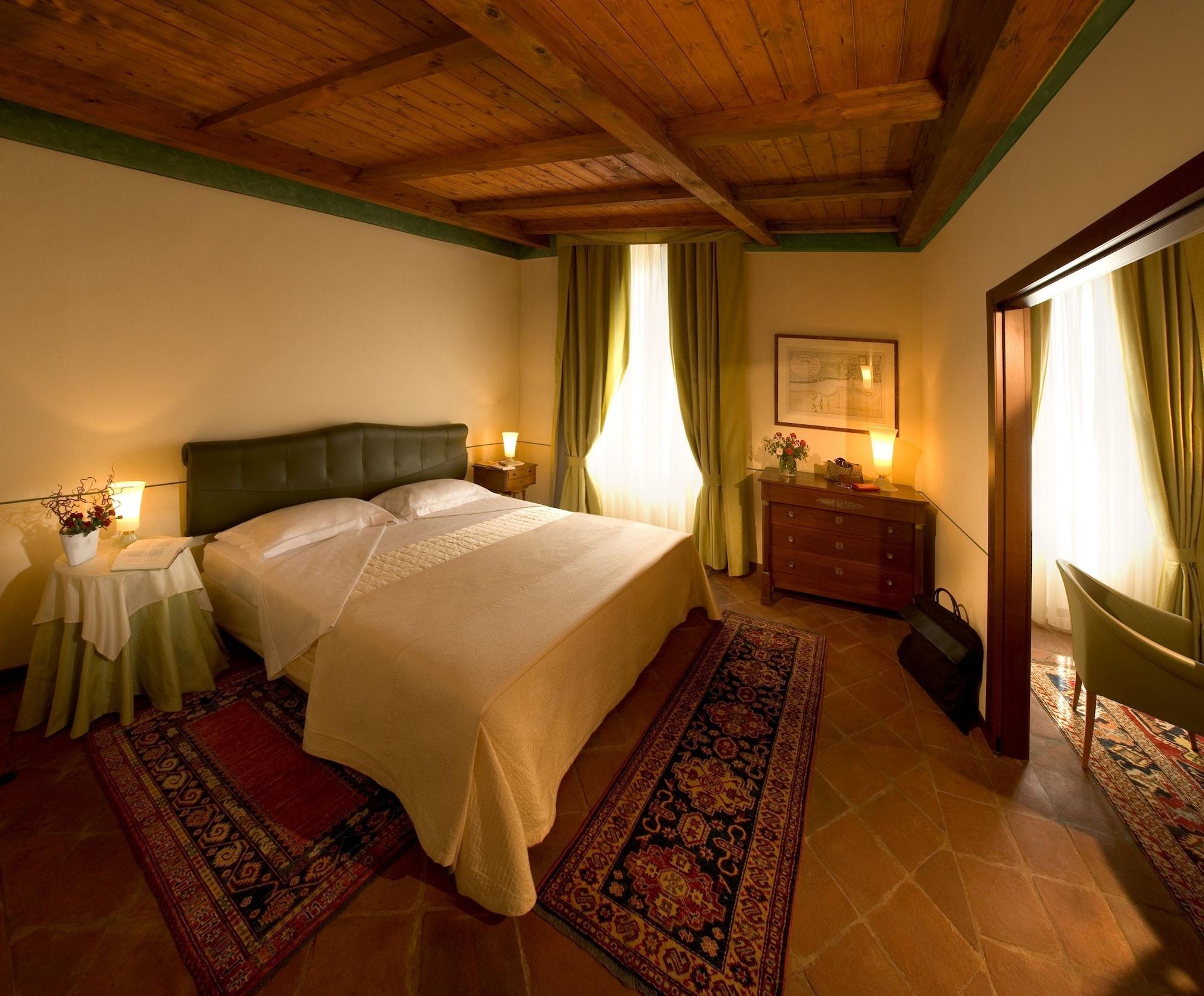 Albergo Dell'Agenzia Bra Dış mekan fotoğraf