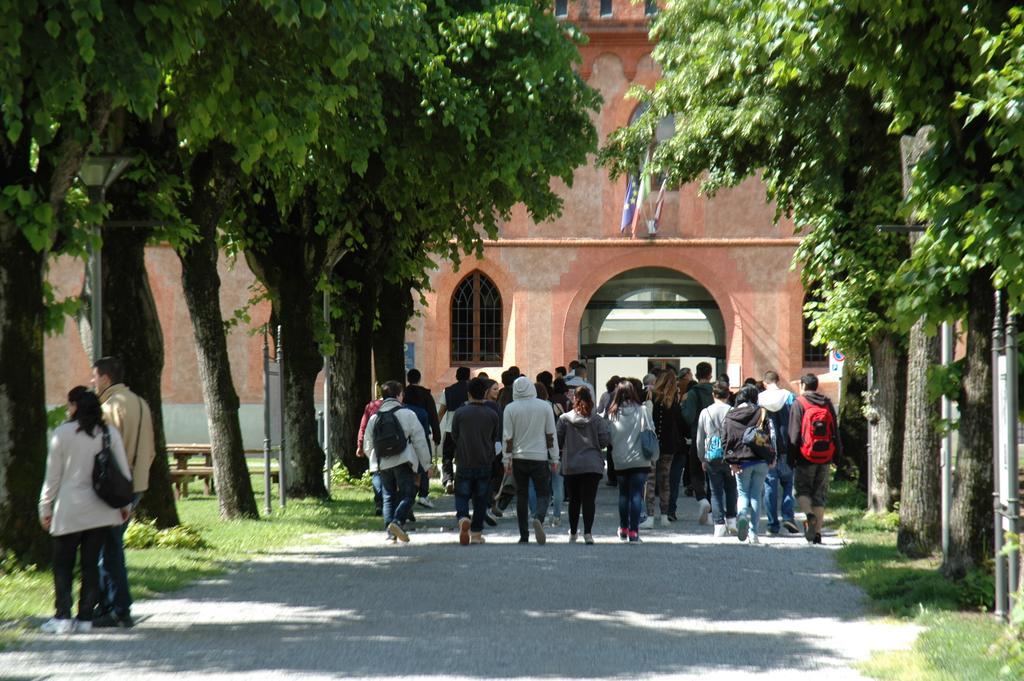 Albergo Dell'Agenzia Bra Dış mekan fotoğraf
